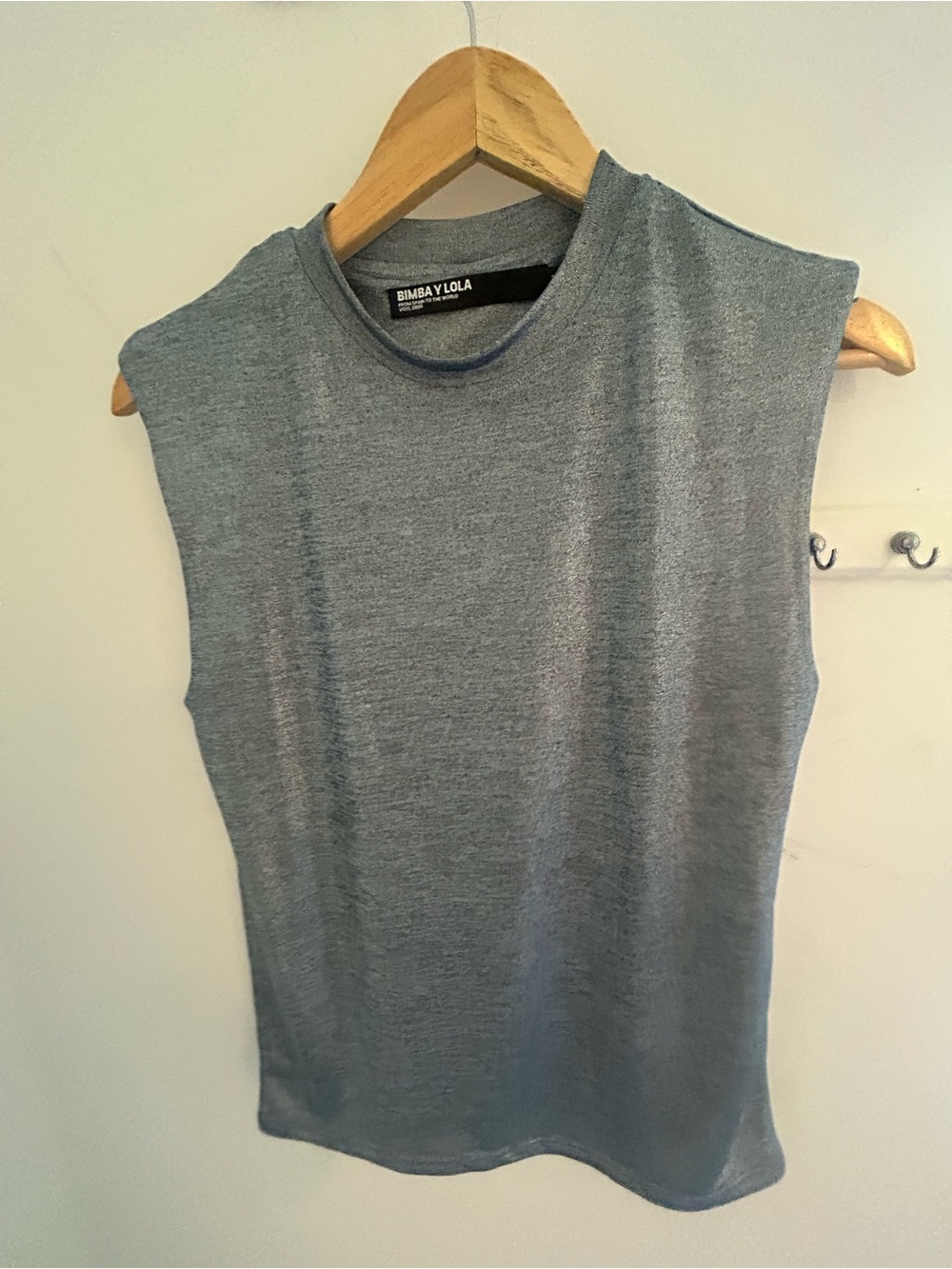 Bimba y Lola Women's Gray Sleeveless Crew Tank